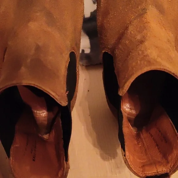 FRYE Boots - Picture 6 of 11